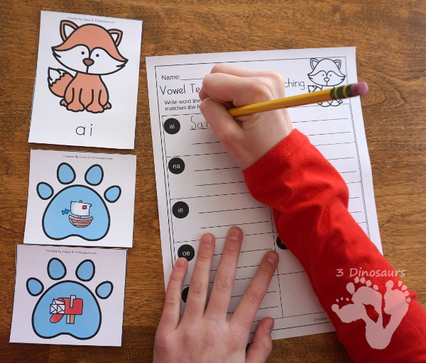 Free Winter Fox Vowel Team and Diphthong sorting and recording sheet - with 2 matching cards for each vowel type and 3 different recording sheets - 3Dinosaurs.com