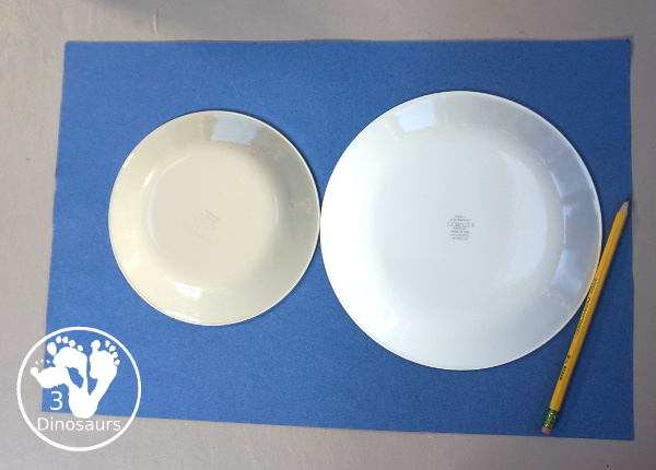 Paper Roll Snowman painting for kids - a fun snowman made by painting with paper rolls. A simple winter craft that kids of different ages can do. It is simple to set up and do.