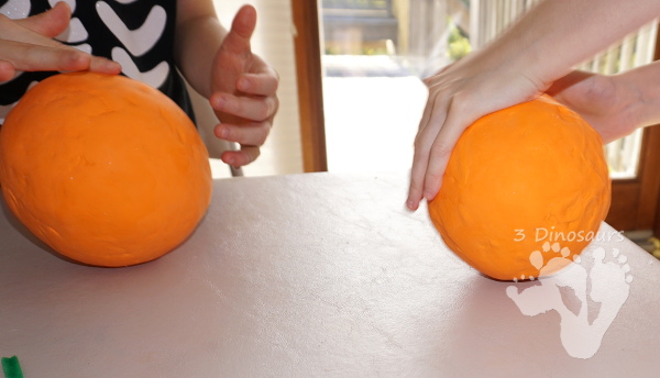 Fun to Make Model Magic Pumpkins - fun hands-on craft to make for the book 5 Little Pumpkins - 3Dinosaurs.com