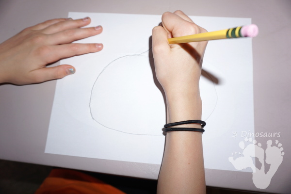 Fun Fine Motor Craft: Washi Tape Pumpkins - easy to make fine motor craft for fall - 3Dinosaurs.com