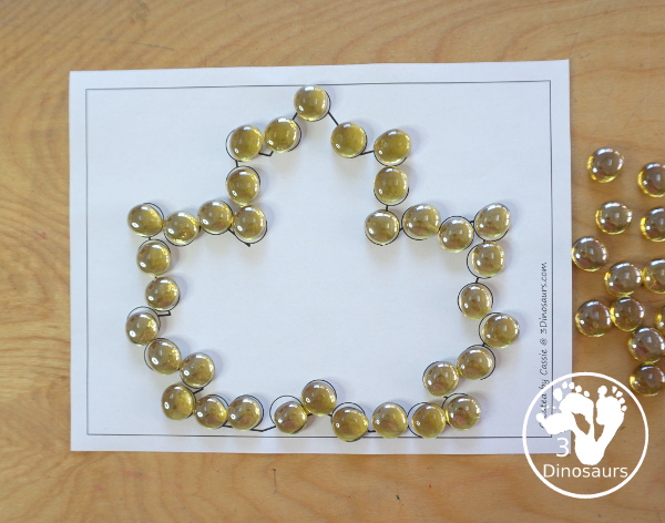 Free Leaf Fine Motor Mat Printable - with leaf tracing, leaf mat, leaf playdough mat, leaf dot marker - with different options for the leaf - 3Dinosaurs.com