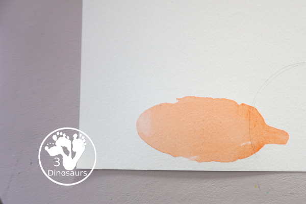 Turkey Feather Watercolor Painting for Kids - a fun turkey craft made with a cookie cutter feather and construction paper. A fun watercolor painting idea with feathers for a Thanksgiving craft for kids in preschool, prek, and kindergarten. 3Dinosaurs.co