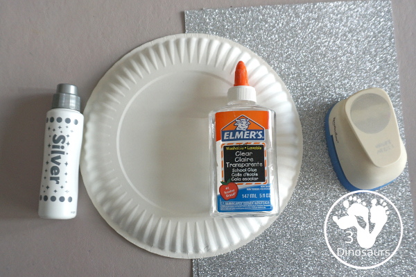 New Years Glitter Ball Craft - made with a paper plate, dot marker, glue nad glitter cardstock. A great New Years Eve craft for kids.- 3Dinosaurs.com