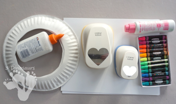 Valentines Heart Wreath - is a fun wreath you can make with color blending of oil pastels - 3Dinosaurs.com