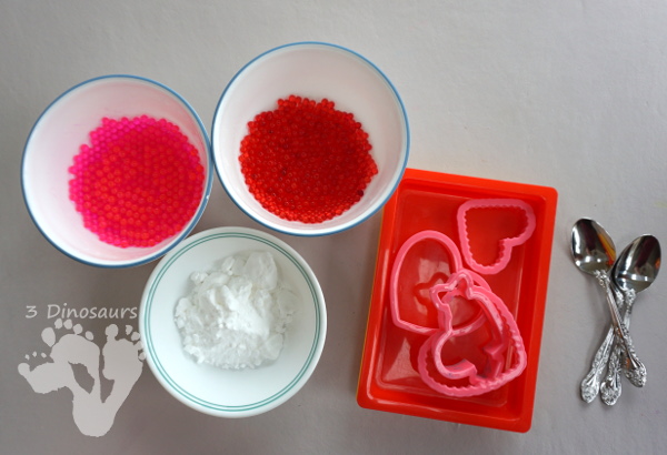 Water beads, Vinegar & Baking Soda STEM - hands-on experiment for kids to try and learn about water flow in and out of water beads - 3Dinosaurs.com