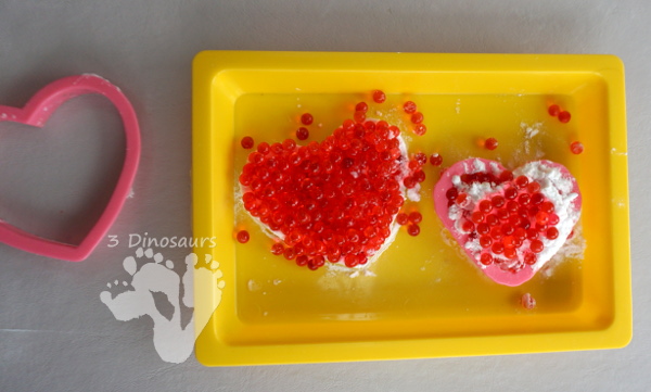 Water beads, Vinegar & Baking Soda STEM - hands-on experiment for kids to try and learn about water flow in and out of water beads - 3Dinosaurs.com