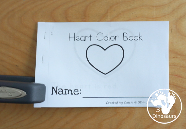 Free Heart Color Easy Reader Book & Clip Cards - 12 pages book with 11 colors and matching clip cards to work on color words  - 3Dinosaurs.com