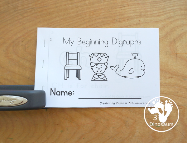 Free Digraph Easy Reader Books: Beginning Digraph Book & Ending Digraph Book - You have two books with a different digraph on each page. You have the letters to color and sentence with the digraph word that matches the picture. - 3Dinosaurs.com
