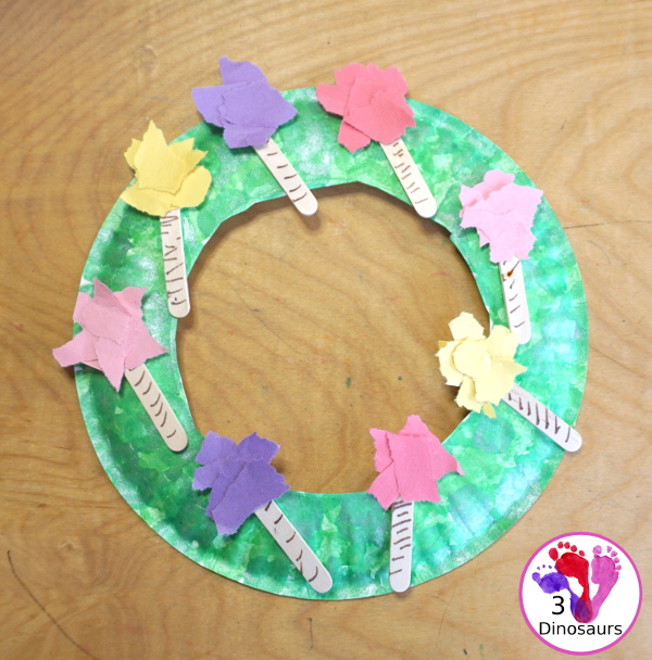 Torn Paper Truffula Tree Wreath Craft - is a fun wreath to make with Truffula trees and loads of fun to make with the Lorax. - 3Dinosaurs.com