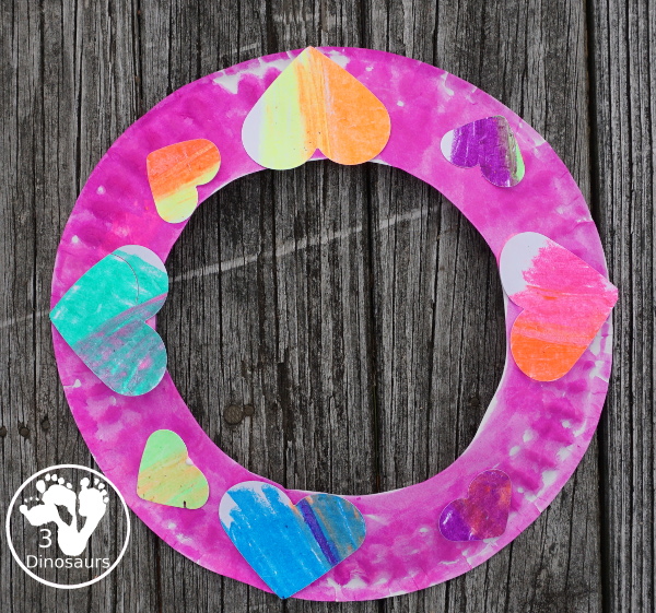 Valentines Heart Wreath - is a fun wreath you can make with color blending of oil pastels with a pink wreath and put the color blending hearts on the wreath. - 3Dinosaurs.com