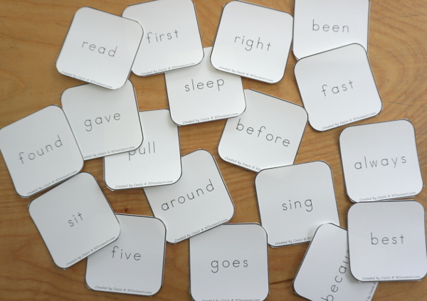 Free Cube Sight Word Flashcards - All 220 Dolch Sight Words - 6 cube cards on each page with cards for eash Dolch sight word list: preprimer, primer, first grade, second grade, and third grade - 3Dinosaurs.com