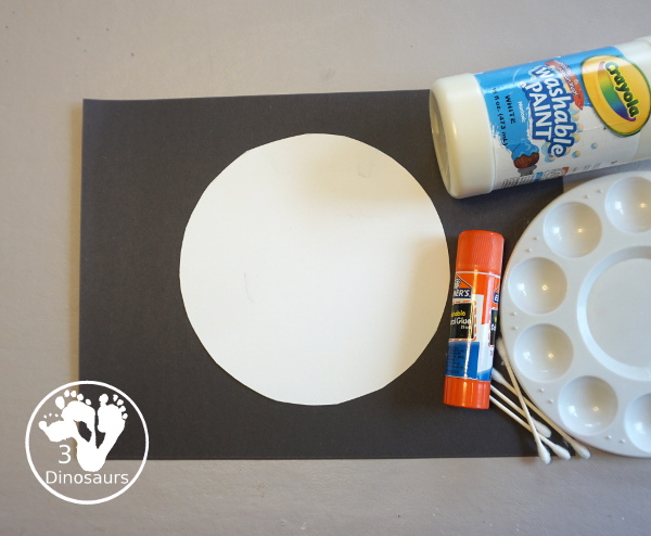 Total Solar Eclipse Painting - a simple q-tip painting you can make for the solar eclipse. It has very simple steps to make it. - 3Dinosaurs.com
