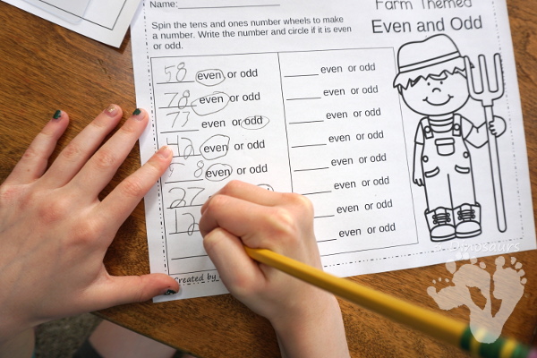 FREE Farm Themed Even and Odd Spinning Printable - 2 spinners with a matching recording sheet - 3Dinosaurs.com