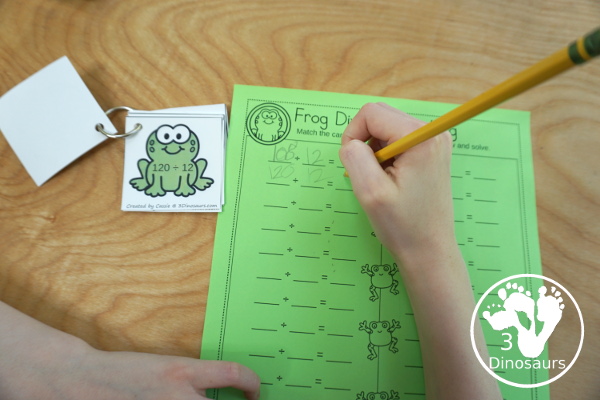 Free Frog Themed Division Sorting - work on division from 1 to 12 with two sizes of sorting mats with 12 cards for each number. There is also a recording sheet.  - 3Dinosaurs.com