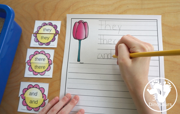 Free Spring Themed Flower Sight Word Matching Puzzles with 220 Sight Words - with two-piece matching puzzles for all 220 Dolch Sight words. A very fun way to work on sigh words - 3Dinosaurs.com