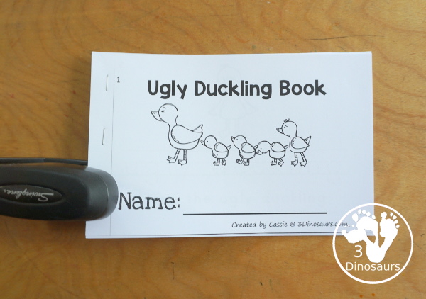 Free Ugly Duckling Easy Reader Book With Tracing with tracing. This enjoyable 8-page book features various words from the story for kids to trace and then read the corresponding sentences. It is a super simple, easy reader book for children based on the Ugly Duckling story. - 3Dinosaurs.com