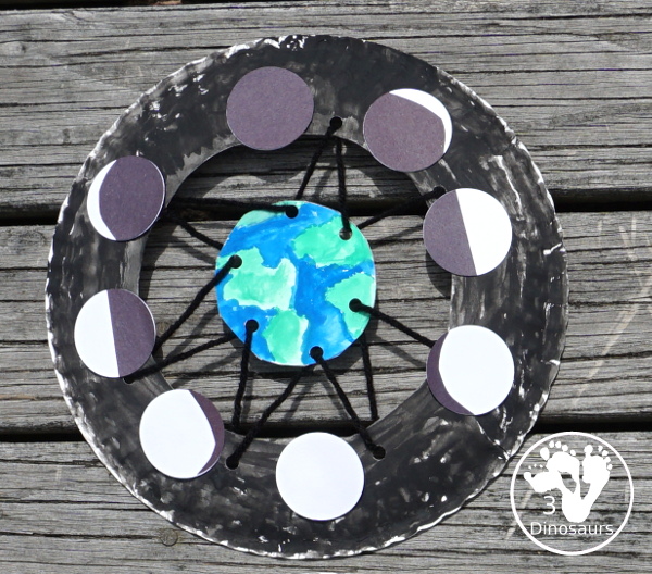 Easy to Make Phases Of the Moon Wreath - easy way to make a phases of the moon wreath for a space themed craft. Kids will make all 8 phases of the moon with this wreath. A great science craft idea for the moon. - 3Dinosaurs.com