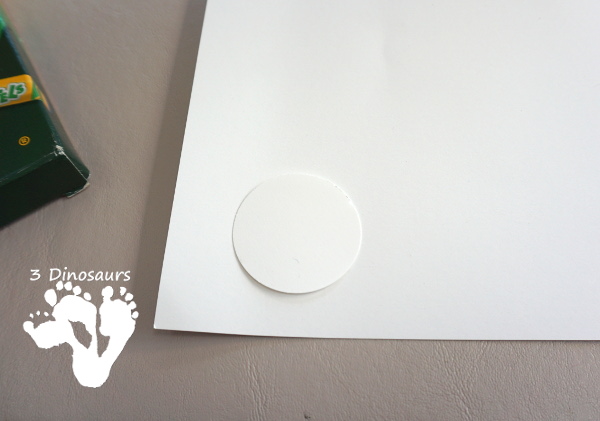 A Fun Space Theme Wreath - make a paper plate wreath with a space theme that has planets and stars - 3Dinosaurs.com 