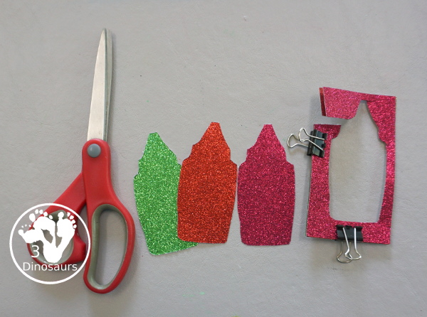 Glitter Crayon Wreath Craft For Kids - a great color or back to school glitter crayons wreath you can make with kids. - 3Dinosaurs.com