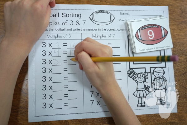 Free Football Sorting Multiplies of 3 & 7 - 2 sets of cards, a sorting mat and two recording worksheets - 3Dinosaurs.com
