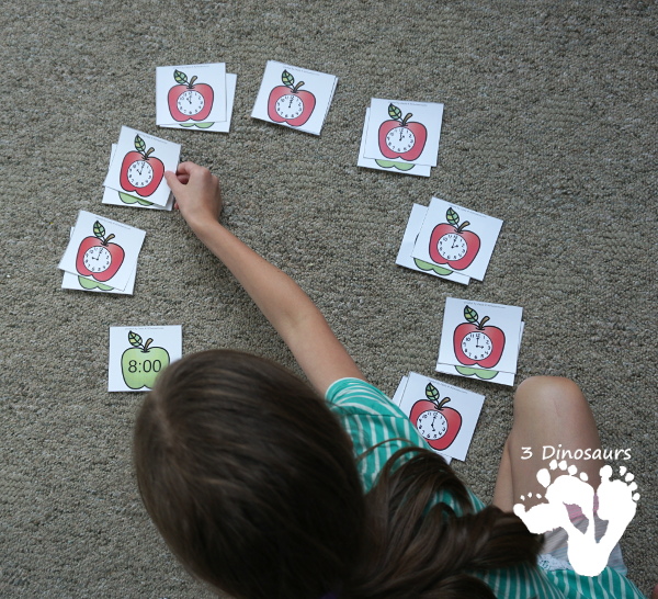 Apple Time Matching Cards- 2 matching cards for hourly time from 1 to 12 - 3Dinosaurs.com