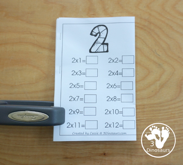 Free Multiplication Wall Cards: Two Types - You have a set of multiplication wall cards filled out and multiplication wall cards that have answer blank - 3Dinosaurs.com