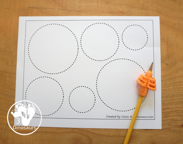 Free Circle Fine Motor Mat Printables - you have circle template circle tracing pages, circle dot marker pages and circle q-tip or cotton swab page. - 7 pages of fun fine motor fun with a circle shape theme. - 3Dinosaurs.com